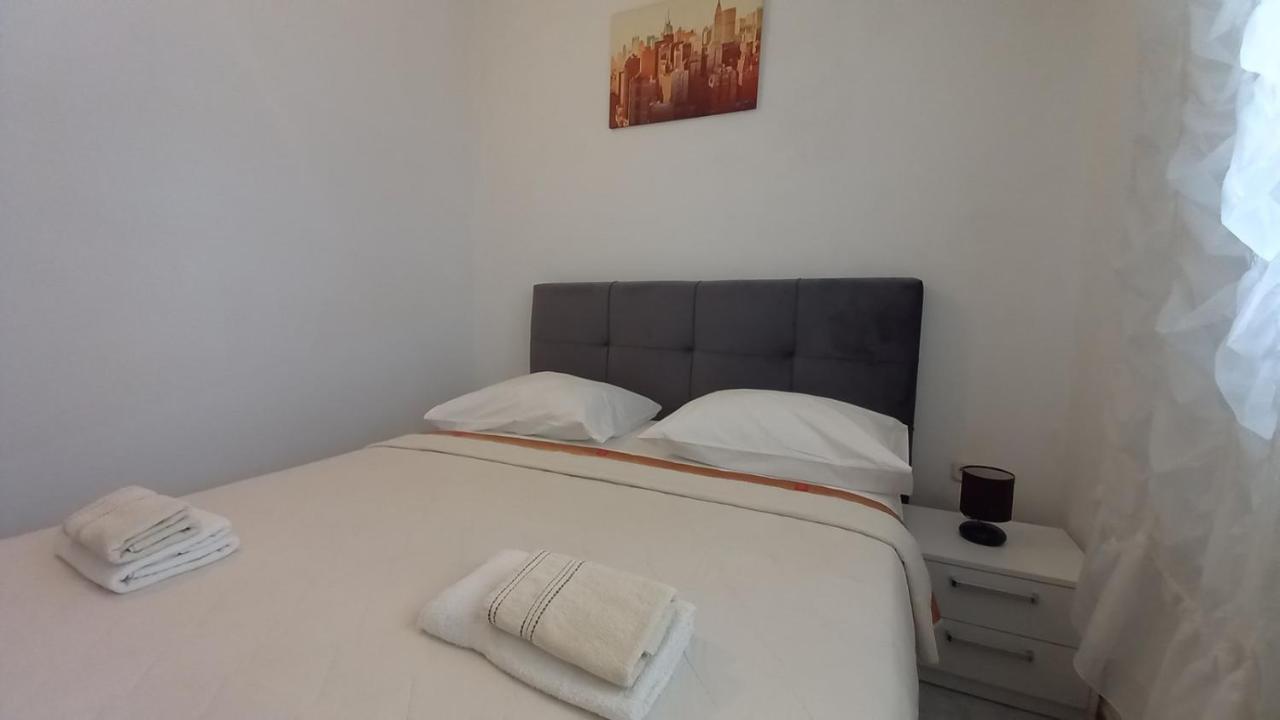 Apartments Mate Vinišće المظهر الخارجي الصورة