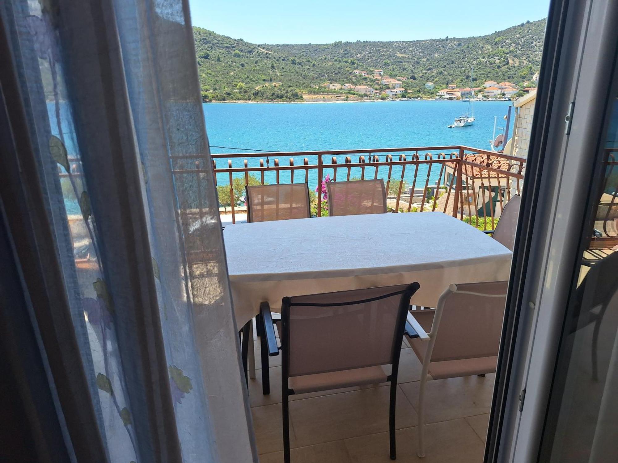 Apartments Mate Vinišće المظهر الخارجي الصورة